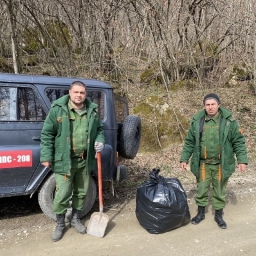 Из леса вывезли 5 кубов мусора &mdash; что нашли в Мостовском районе
