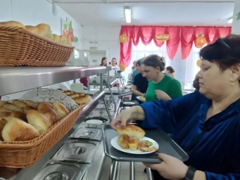 Новое школьное меню презентовали в Мостовском районе.