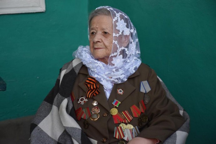 В Мостовском районе поздравили с 95-летием Любовь Андреевну Рудакову