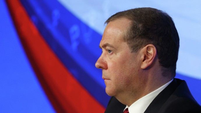 Медведев назвал 11 грехов России